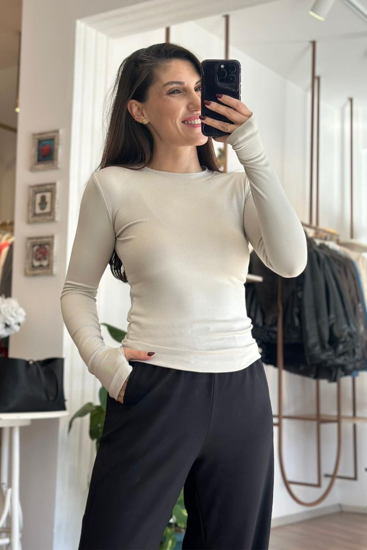 Taş Rengi Buzzy Kumaş Parmak Geçmeli Body