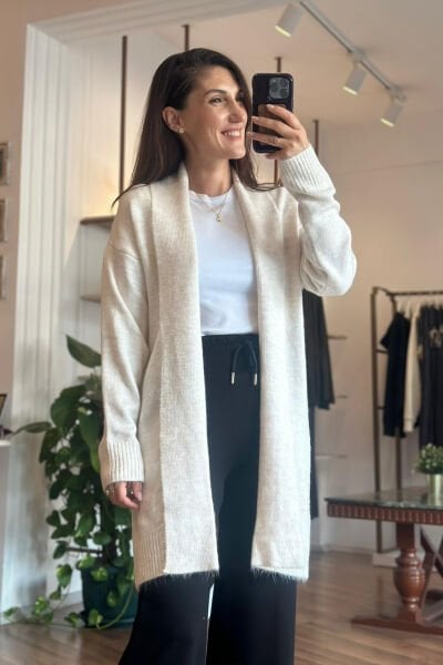 Krem Rengi Yumuşak Dokulu Midi Boy Hırka