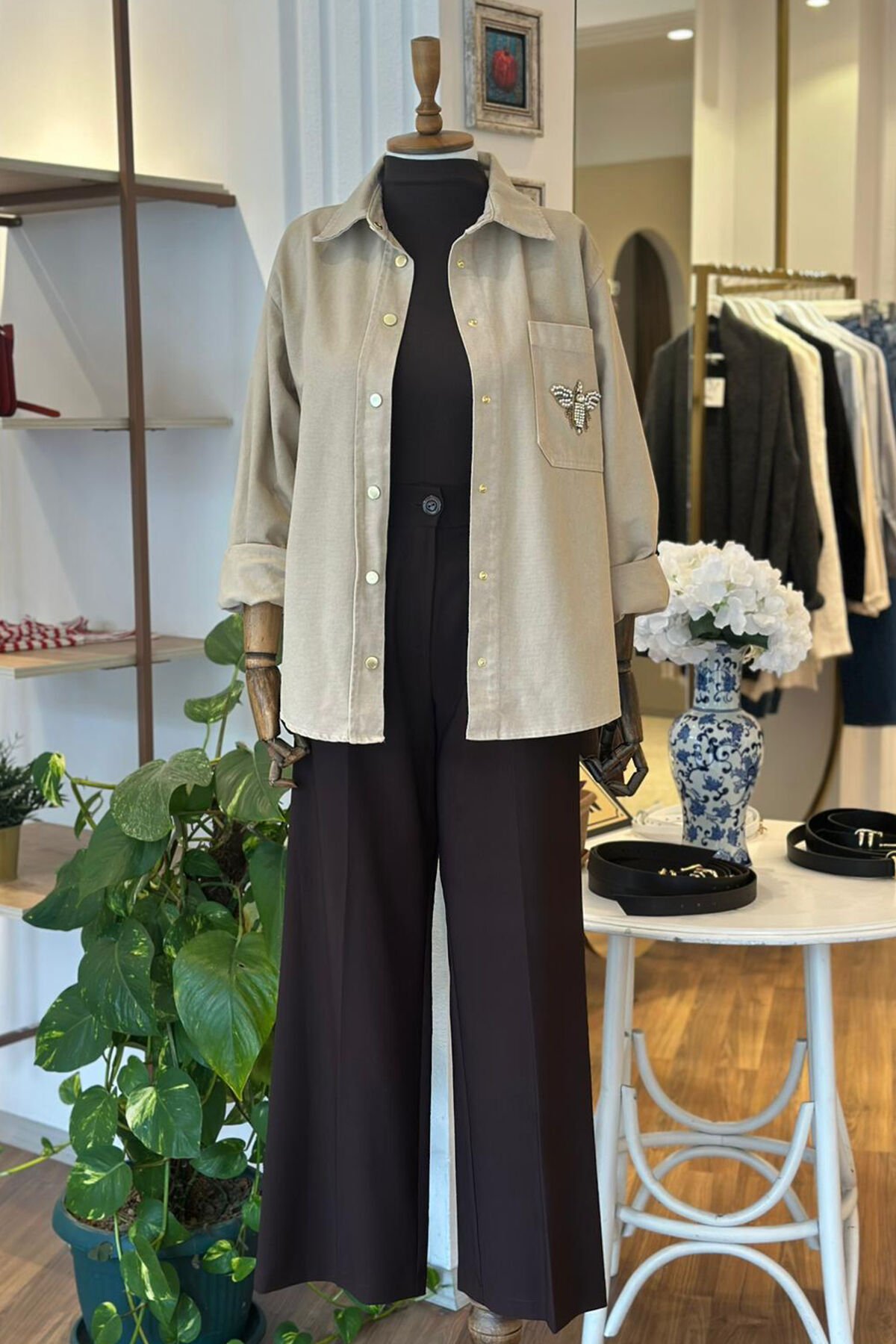 Krem Rengi Bclub Taş ve Boncuk İşlemeli Kot Ceket/Gömlek