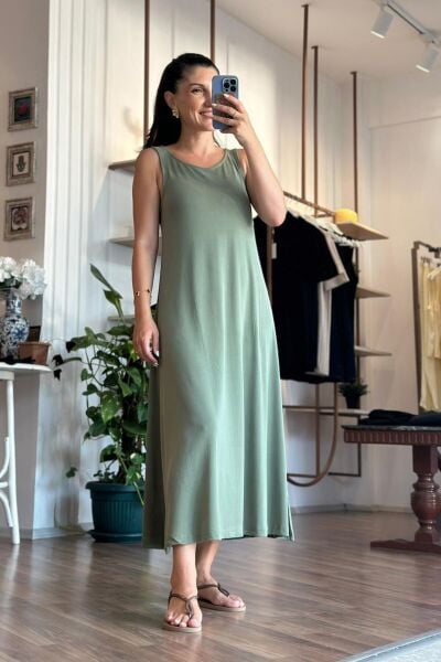 Yeşil Kalın Askılı Modal Kumaş Midi Boy Elbise
