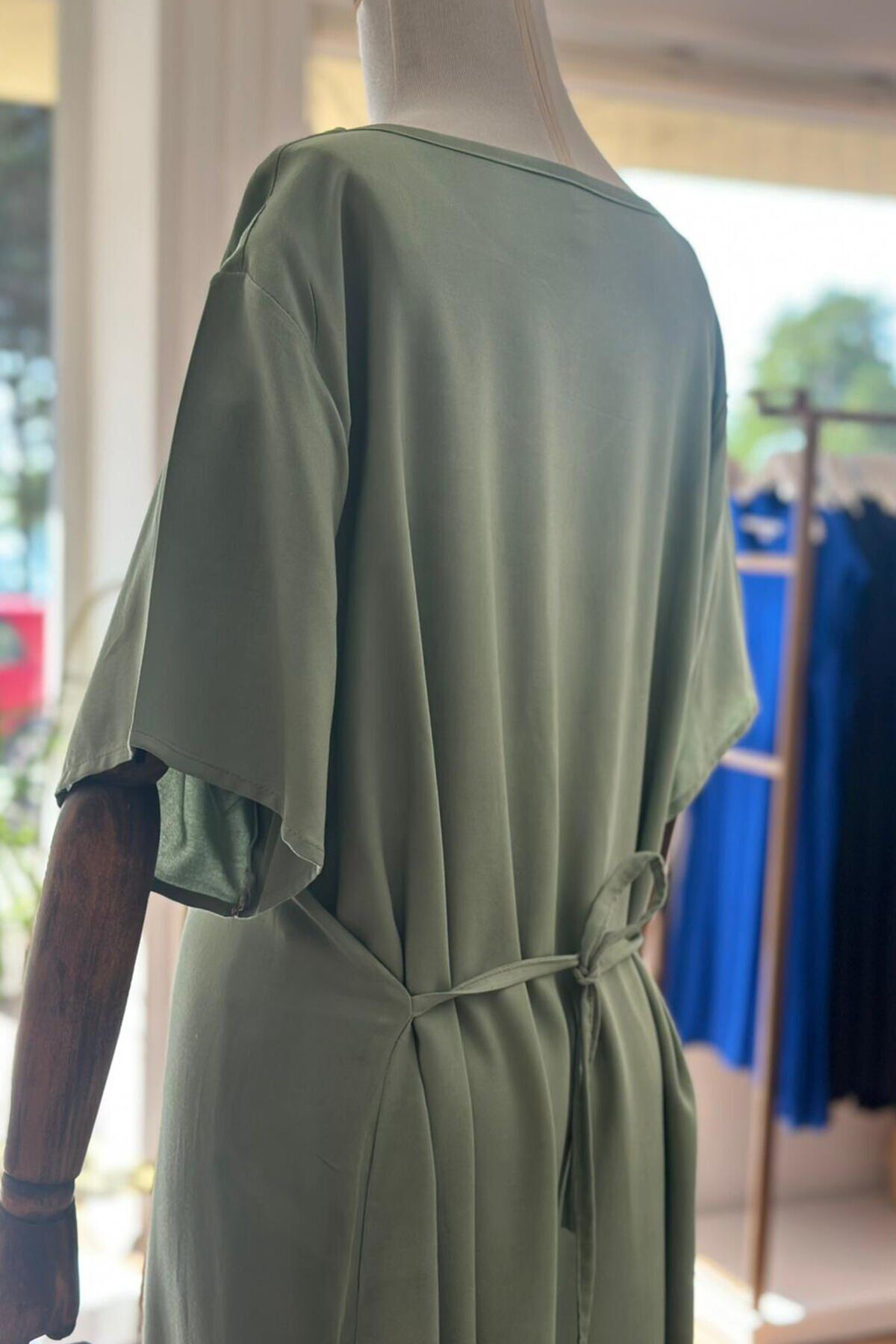 Yeşil Kısa Kol Pamuklu Viskon Kumaş Büyük Beden Elbise