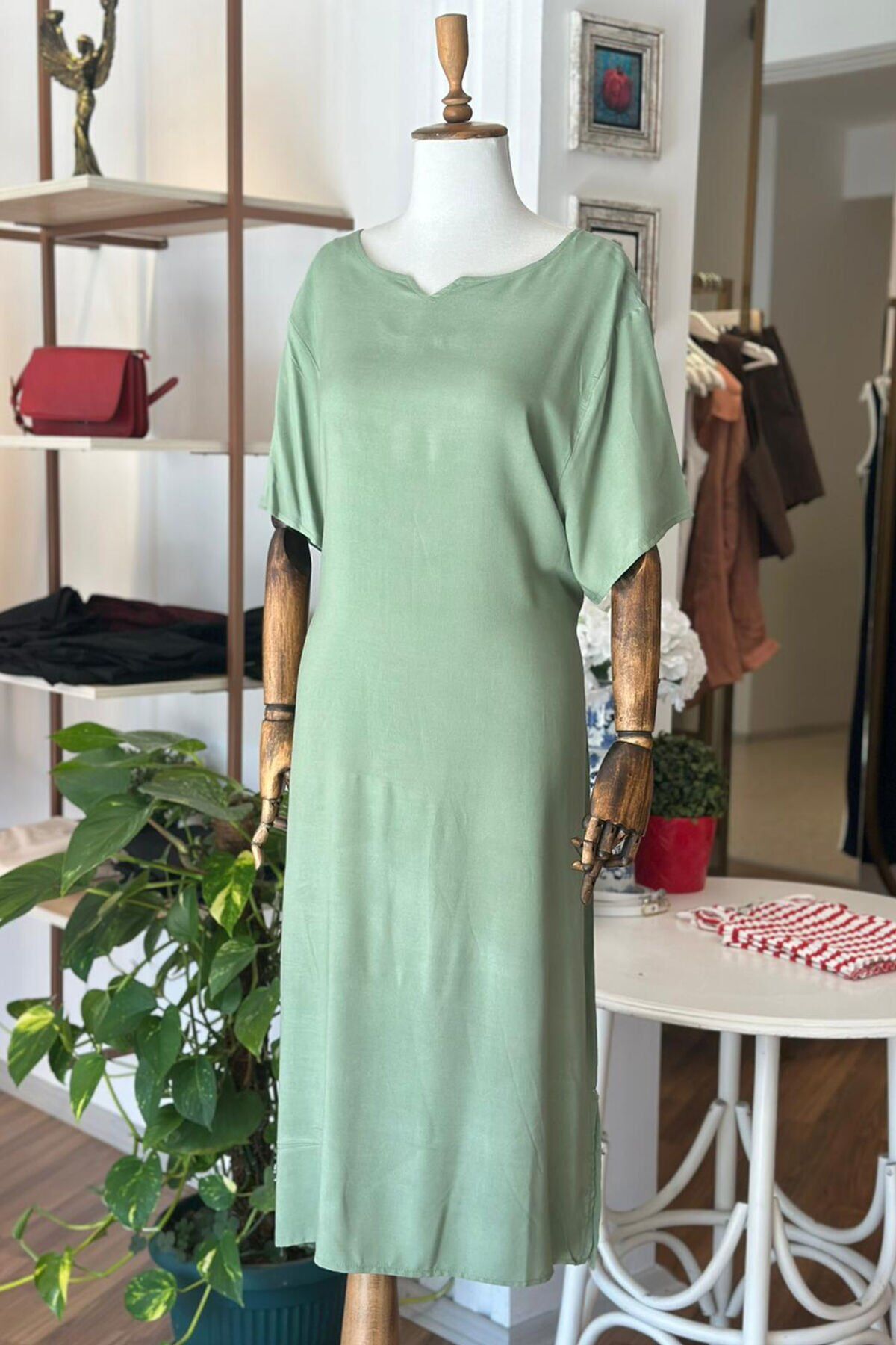 Yeşil Kısa Kol Pamuklu Viskon Kumaş Büyük Beden Elbise