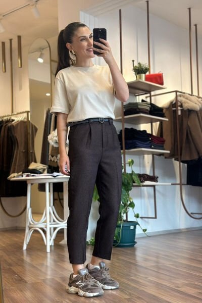 Kahverengi Kemerli ve Beli Lastikli Yün Dokulu Yüksek Bel Havuç Pantolon