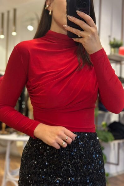 Kırmızı Drapeli Uzun Kollu Bluz