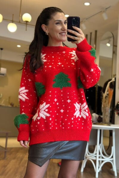 Kırmızı Yeniyıl Motifli Standart Beden Kazak