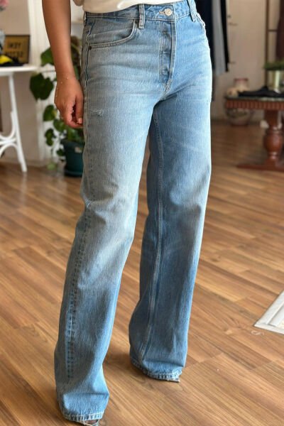 Açık Mavi Yüksek Bel Düğme Kapamalı Straight Jean