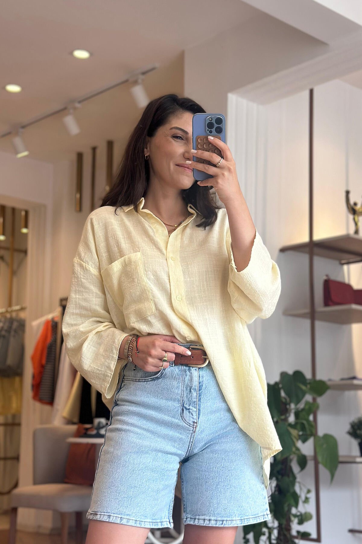 Açık Mavi Şehir Boy Yüksek Bel Likralı Denim Şort