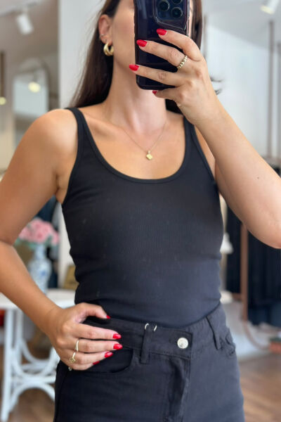 Siyah Askılı Kaşkorse Likralı Body