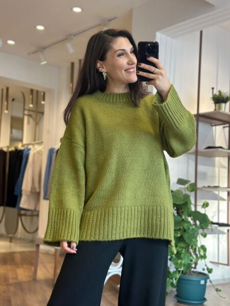 Fıstık Yeşili Bisiklet Yaka Standart Beden Kazak