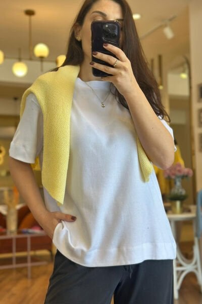 Beyaz Bisiklet Yaka Kısa Kollu %100 Pamuklu Tshirt