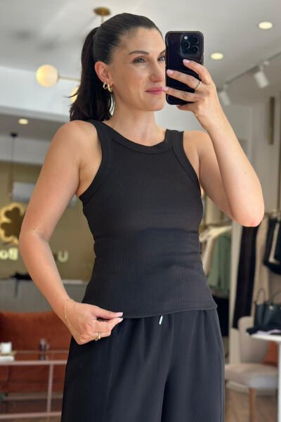 Siyah Kaşkorse Sırt Detaylı Body