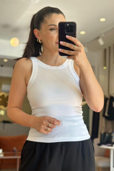 Beyaz Kaşkorse Sırt Detaylı Body