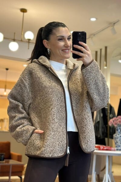 Kahverengi Önü Fermuarlı Standart Beden Polar