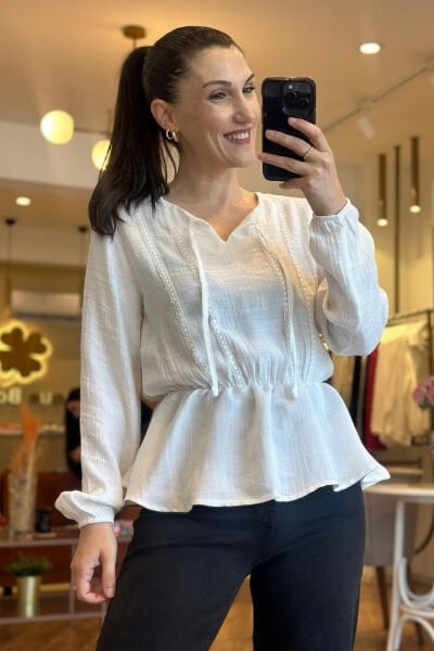 Beyaz Uzun Kollu Volanlı Keten Gömlek