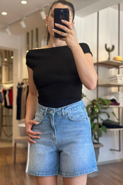 Siyah Kayık Yaka Kaşkorse Body