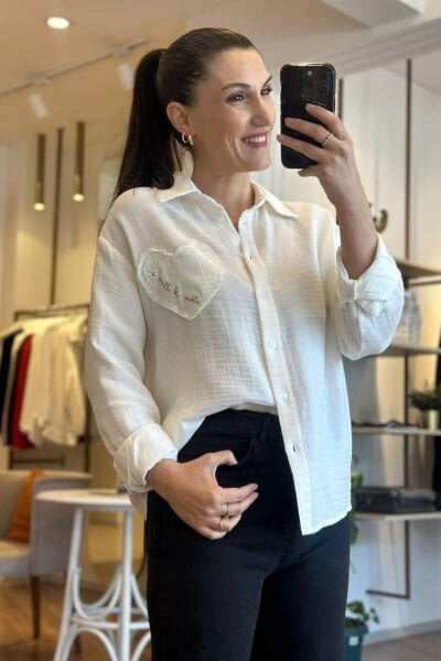 Beyaz Nakış Detaylı Müslin Gömlek