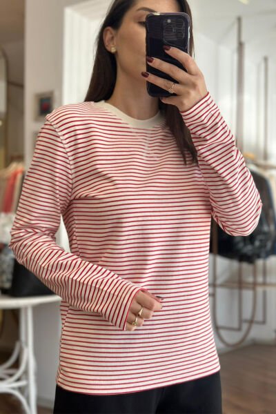 Kırmızı Çizgili Uzun Kollu Pamuklu T-shirt