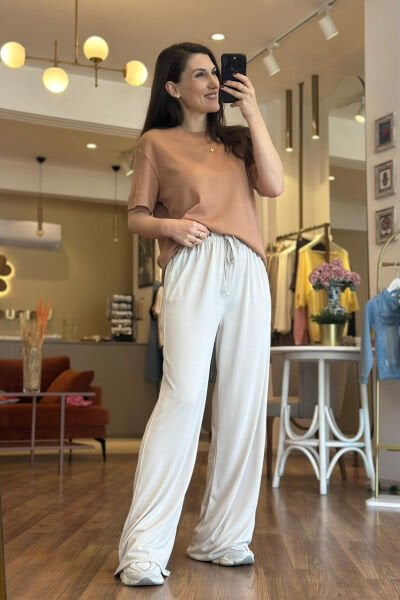 Krem Modal Kumaş Beli Bağcıklı Bol Paça Eşofman Altı