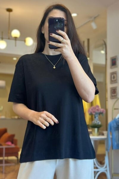 Siyah Rengi Bisiklet Yaka Kısa Kollu %100 Pamuklu T-shirt