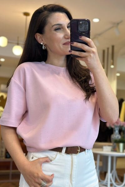 Pembe Renk Modal Kumaş Taşlı ve Bisiklet Yaka Bluz