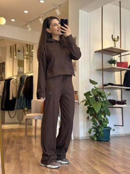 Kahverengi Yün Dokulu Fitilli Takım